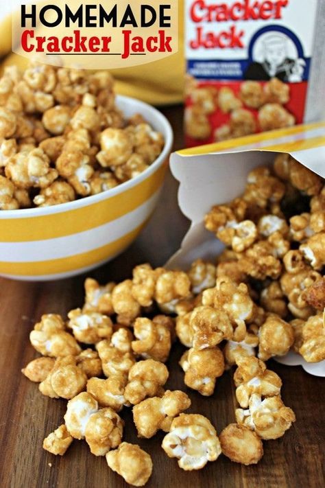 This homemade Cracker Jacks recipe tastes just like the store version. Enjoy the thick caramel and peanuts in this homemade Cracker Jacks recipe. Popcorn Ideas, Popcorn Mix, Salted Peanuts, Popcorn Treats, Homemade Crackers, Cracker Jack, Peanut Recipes, Cracker Jacks, Popcorn Recipes