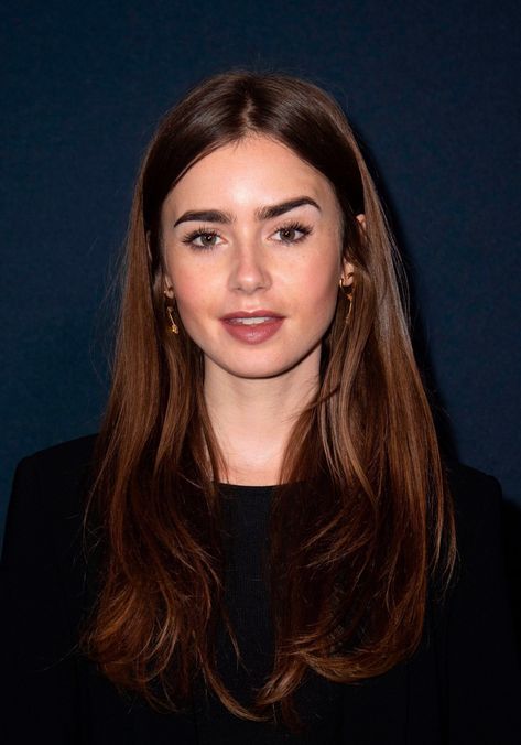 ليلي كولينز, Lily Collins Hair, Lily Jane Collins, Long Brown Hair, Vogue Uk, Hazel Eyes, Lily Collins, Brunette Hair, Hair Looks