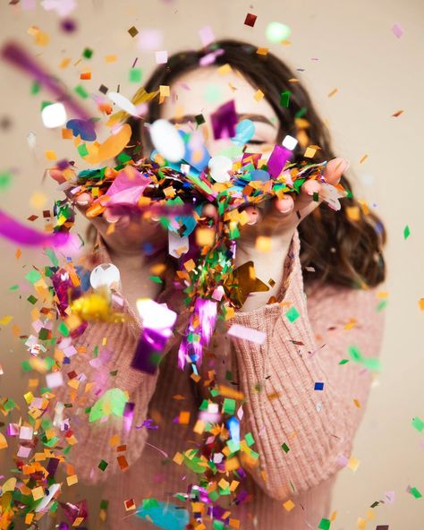 Candy Photoshoot, Throwing Confetti, Confetti Poppers, Confetti Photos, Theme Inspiration, Flower Confetti, Hello Pretty, Glam Photoshoot, Food Graphic Design