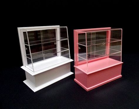 Display Case Ideas, Diy Display Case, Cake Shop Design, Bakery Display Case, Bakery Shop Design, Bakery Store, Bakery Interior, Bakery Kitchen, Store Concept