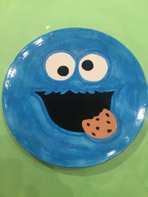 Clay Art Painting Ideas, Pottery Plate Ideas Paint, Painting A Bowl Ideas, Painting Ideas For Plates, Easy Painted Pottery Ideas, Clay Cafe Painting Ideas Easy, Ceramic Painting Designs, Easy Ceramic Bowl Painting Ideas, Bowl Ideas Painting