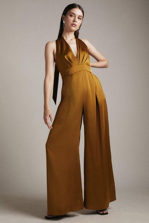 Satin Back Crepe Halter Neck Jumpsuit Jumpsuit 2023, Jumpsuit Outfit Wedding, London Fits, Brides Party, Saree Reuse, Bride Jumpsuit, Satin Outfit, Party Jumpsuit, Classy Jumpsuit