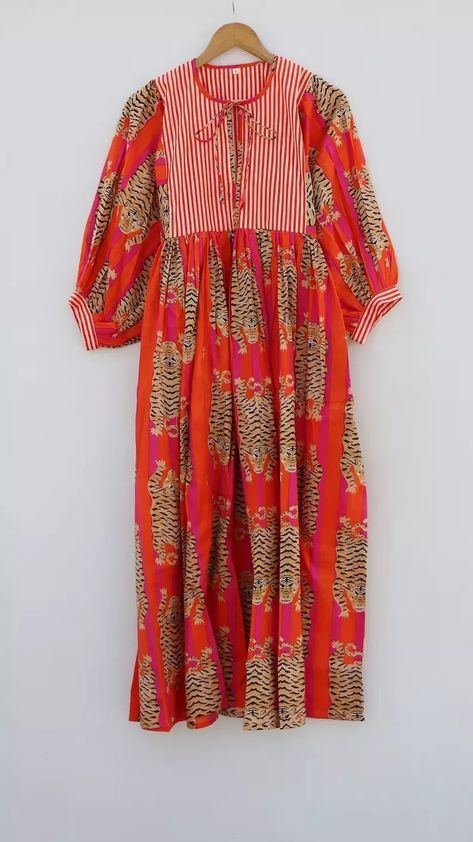 Indian Cotton Orange Tiger Kimono Dress Long Deep Neck dress Women's Clothing US | eBay Deep Neck Dress, Block Print Dress, Anarkali Kurta, Party Kleidung, Dress Mini, Handmade Dresses, Party Wear Dresses, Tiger Print, Printed Midi Dress