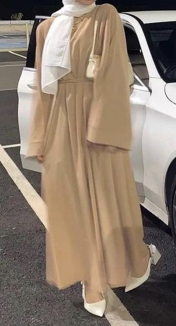 Aesthetic Abaya Outfits, Modest Outfits Muslim, Abaya Outfit, Estilo Hijab, Hijabi Fits, Hijabi Outfit, Modern Hijab Fashion, Muslim Outfits Casual, Hijab Style Casual