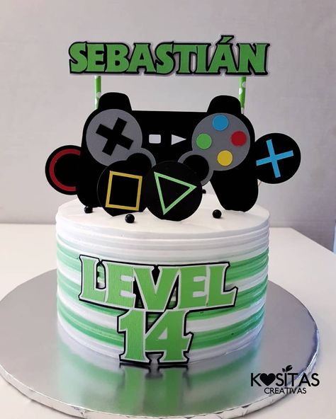 Kositas Creativas on Instagram: “Topper para el súper gamer Sebastián 🎮🎮 Pastel y foto de @sweetbylucy #kositascreativas #kositasrd #toppers #detallespersonalizados…” Pastel Gamer, Video Game Party Decorations, Video Game Cakes, Game Night Parties, Video Game Party, Play Station, 13th Birthday Parties, 14th Birthday, Boy Birthday Cake