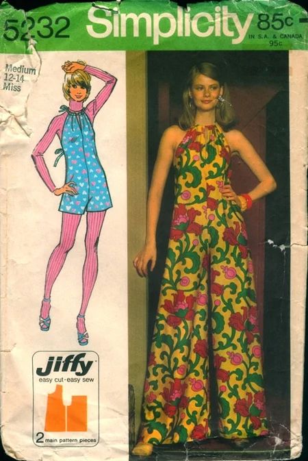 70s Sewing Patterns, Jumpsuit Vintage, Jumpsuit Pattern Sewing, 1970s Sewing Patterns, 60s And 70s Fashion, Pattern Romper, Romper Pattern, 20th Century Fashion, Halter Jumpsuit