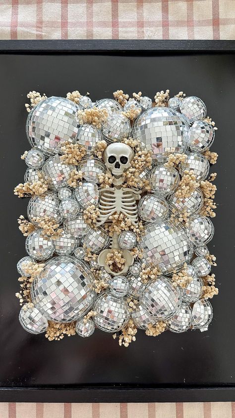 Disco Ball Skeleton, Framed Halloween Art, Disco Ball Cauldron, Disco Cauldron, Disco Ball Ideas, Diy Halloween Crafts For Adults, Goth Crafts Diy, Disco Diy, Diy Cauldron