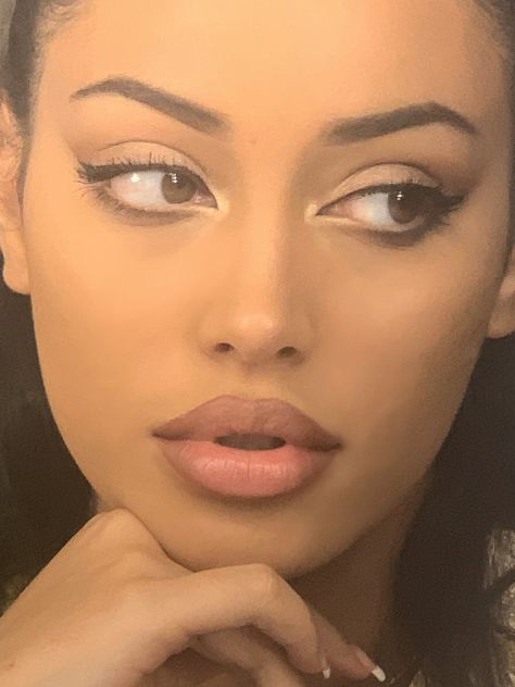 Cindy Kimberly of Spain on Twitter: "face: beat… " Maquillage Goth, Rhinoplasty Nose Jobs, Pretty Nose, Perfect Nose, Nose Shapes, Cindy Kimberly, Nose Job, Lip Fillers, Contour Makeup