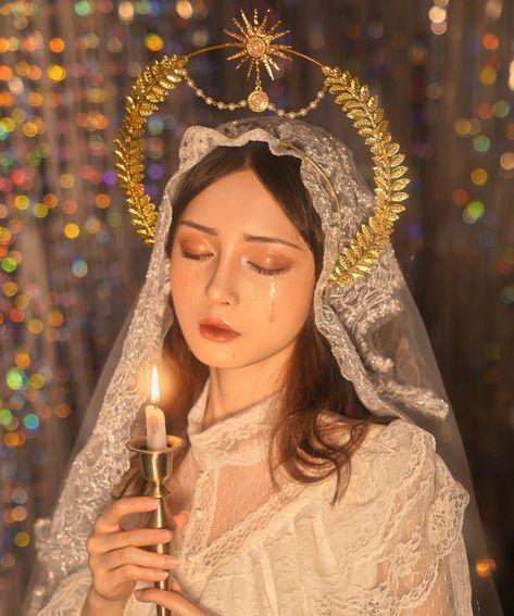 Lolita Metal Halo Crown Mary Goddess Headband Women Halloween Cosplay Costume Headpiece - AliExpress Virgin Mary Inspired Photoshoot, The Virgin Mary Costume, Mother Mary Makeup, Virgin Mary Cosplay, Virgin Mary Photoshoot, Saint Costume For Women, Goddess Costume Aesthetic, Mary Magdalene Costume, Graduated Makeup