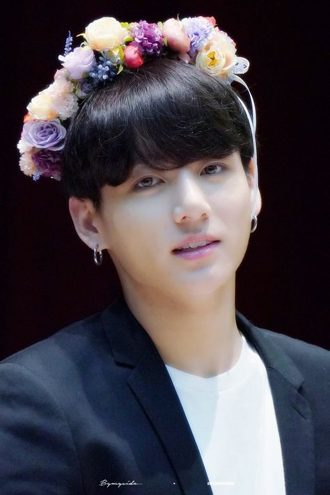 Jeon Jungkook #JUNGKOOK Aladdin, Fan Signs, Spring Event, Spring Day, Bts Jungkook, Jeon Jungkook, Jeon, Bts, In This Moment