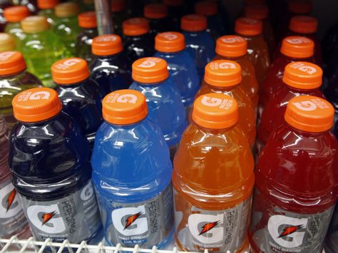 Pediatricians Warn Against Energy And Sports Drinks For Kids Gatorade Zero, Event Mood Board, Sick Food, Bone Apple Teeth, Drinks For Kids, Sports Academy, Period Kit, Science Fair Project, Sports Drinks