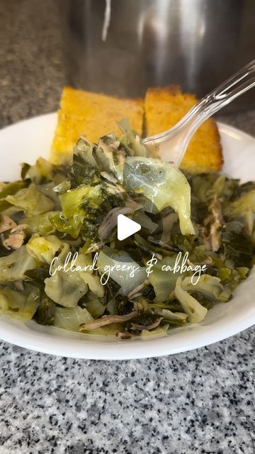 Kooking with Ki 👩🏾‍🍳 on Instagram: "Collard greens & cornbread 🔥 
•
•
•
#soulfood #collardgreens #cabbage #thanksgiving #easyrecipes #sidedish #food #foodie #instafood #foodstagram #kookingwithki" Turnip Greens, Collard Greens, Soul Food, Cornbread, Side Dishes, Easy Meals, Thanksgiving, On Instagram, Instagram