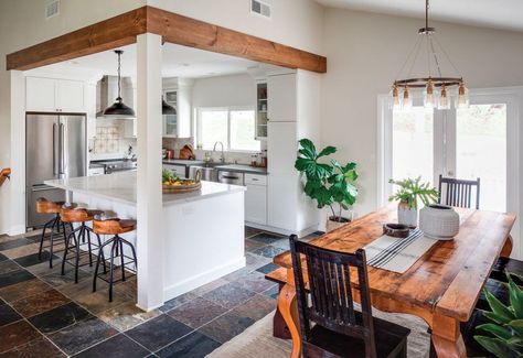 Kitchen island with drawers