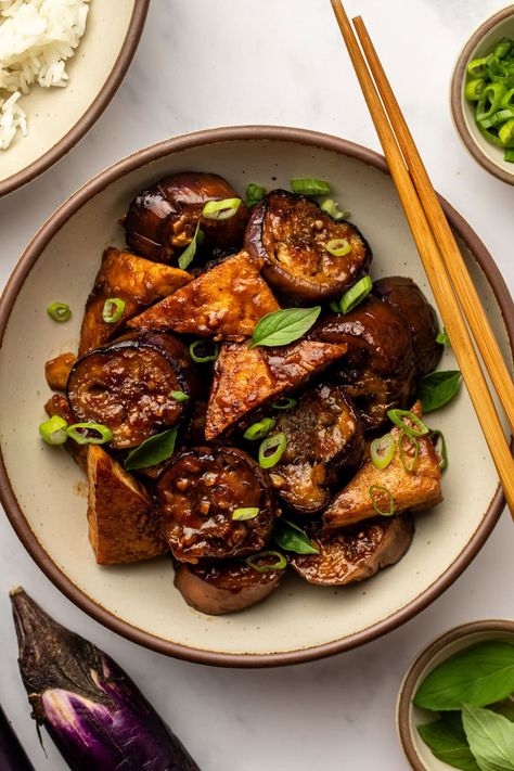 This one-pan Chinese Eggplant and Tofu Stir Fry tosses pan-fried eggplant and tofu slices in a sticky garlic sauce for a restaurant-quality meal you can make any night of the week! Vegan, Gluten-Free Option. Eggplant Tofu, Potato Pizza Crust, Pan Fried Eggplant, Eggplant Stir Fry, Sweet Potato Pizza Crust, Chinese Diet, Sweet Potato Pizza, Chinese Eggplant, Tofu Stir Fry