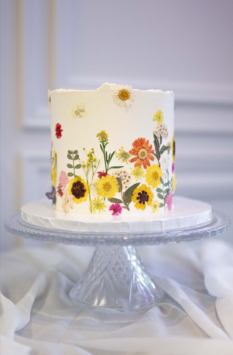 Flower Power - Pressed Flower Cakes Are All The Rage! — CHI thee WED Pressed Floral Cake, Pressed Flower Cake, Wildflower Wedding Cake, Wildflower Cake, Flower Cafe, Plant Party, 2 Tier Cake, Birthday Cake With Flowers, Themed Wedding Cakes