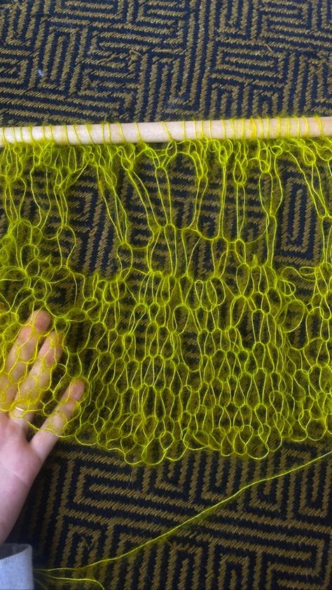 Textiles Techniques, Knit Fashion, Knitting Inspiration, Crochet Fashion, Crochet Designs, The Floor, Knitting Projects, Crochet Clothes, Textile Art