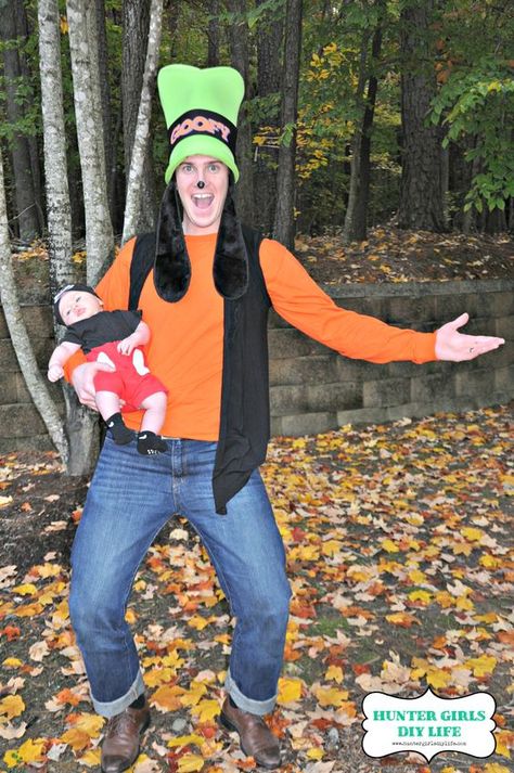 Mama: Minnie, Papa: Mickey, Baby: Goofy Dog Costumes For Kids, Goofy Costume, Mickey Mouse Halloween Costume, Mickey Costume, Minnie Costume, Mickey Mouse Costume, Disney Costume, Matching Halloween Costumes, Costume Disney