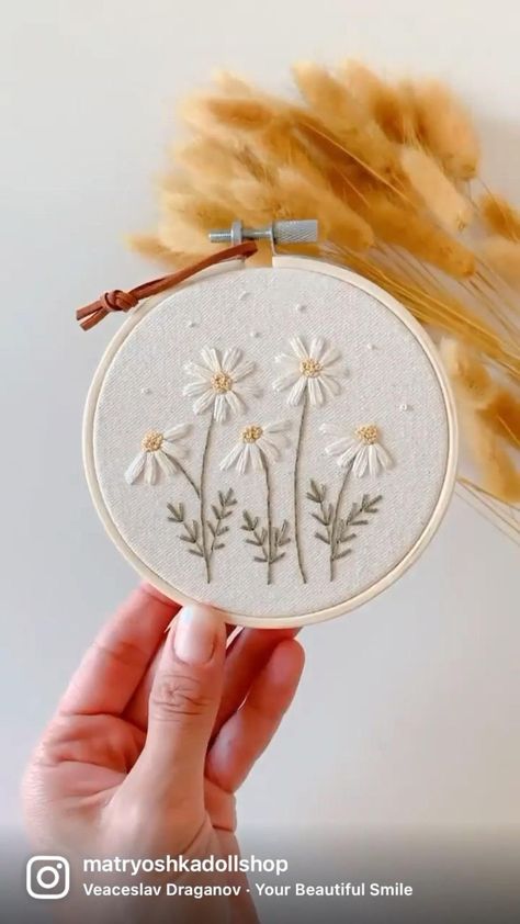 Shop On Pinterest, Daisies Embroidery, People Embroidery, Stitching Diy, Basic Hand Embroidery Stitches, Embroidery Stitches Beginner, Simple Hand Embroidery Patterns, Beginner Embroidery, Beginner Embroidery Kit