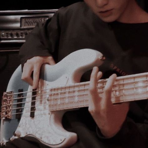 Les Miserables Victor Hugo, I Love Bass, Brooklyn Baby, Music Aesthetic, Indie Rock, Character Aesthetic, Bass Guitar, Guitarist, Writing A Book