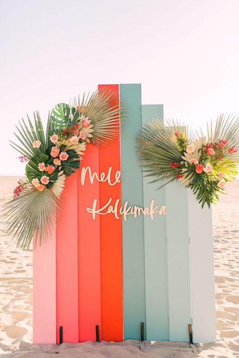 Diy Photo Backdrop, Hawaiian Christmas, Mele Kalikimaka, Event Backdrop, Diy Backdrop, Merry Christmas To You, Backdrop Design, Backdrops For Parties, Photo Backdrop