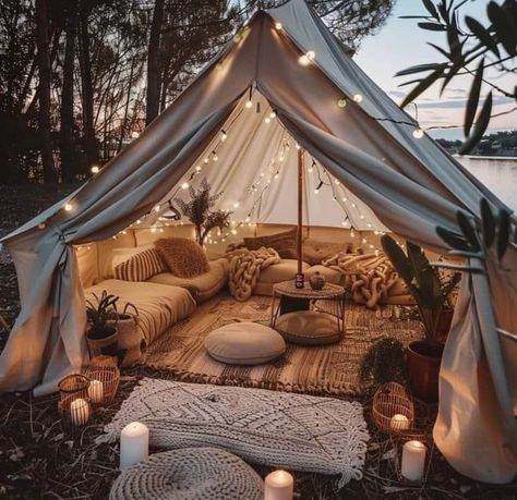 Cheap Couches, Dream Bedroom Inspiration, Boho Lifestyle, Lifestyle Ideas, Dream House Rooms, Cozy Room Decor, Outdoor Decor Backyard, Dream Room Inspiration, Dream House Interior