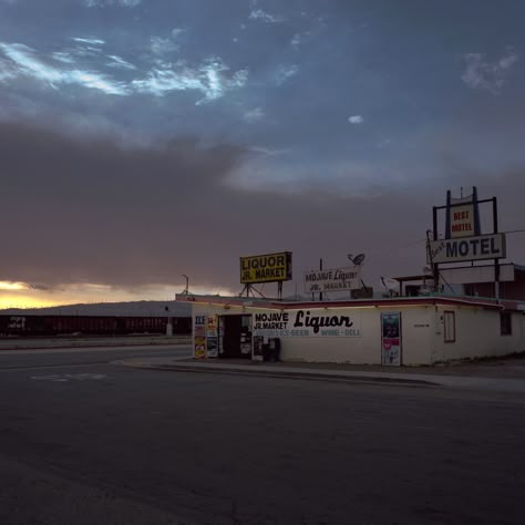 Nostalgia Aesthetic, American Gothic, Southern Gothic, Gothic Aesthetic, Vintage Americana, Bad Feeling, Dark Skies, Big Sky, Parking Lot