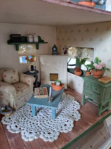 Cottage Core Dollhouse, Cottagecore Dollhouse, Handmade Doll House, Vintage Doll House, Room Box Miniatures, Diy Barbie House, Dollhouse Design, Diy Doll Miniatures, Doll House Plans