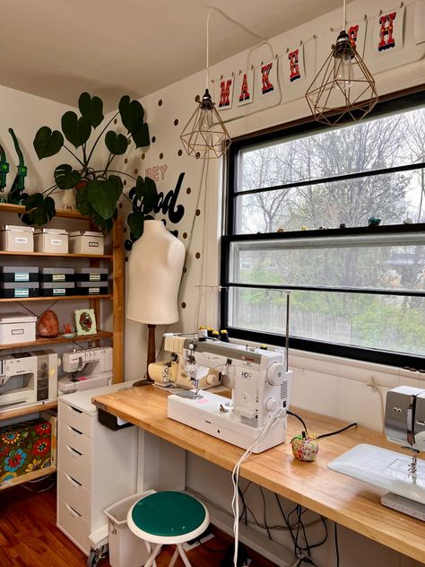 Small Sewing Rooms, Sewing Room Inspiration, Sewing Spaces, Sewing Room Design, Dream Craft Room, I Just Realized, Craft Room Design, Simple Curtains, Workshop Design