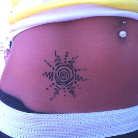 Solid Tattoo Designs, Sun On Stomach Tattoo, Sun Around Belly Button Tattoo, Henna Tattoo Designs Sun, Sun Tattoo On Shoulder, Hippie Sun Tattoo, Afrocentric Tattoos For Women, Simple Black Tattoos, Sun Henna