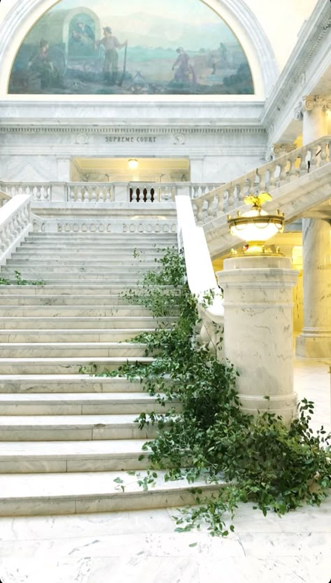 Wedding Stairs, Wedding Staircase, Staircase Decor, Flower Installation, Stair Decor, Ceremony Inspiration, Neutral Wedding, Wedding Costs, Deco Floral