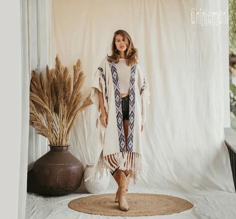 Boho Poncho Kimono Jacket Festival Clothing Women Cardigan image 1 Boho Style Outfits Summer, Festival Clothing Women, Boho Poncho, Festival Outfits Women, Bohemian Style Clothing, Boho Summer Outfits, Wedding Colorado, Natural Clothing, Boho Fashion Summer