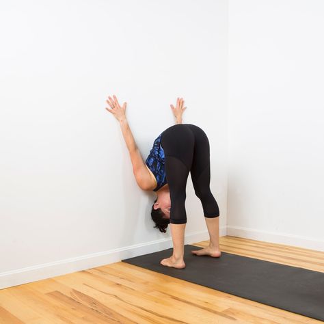 Standing Forward Bend Wall Poses, Wall Yoga, Yoga Girls, Yoga Nature, Ashtanga Vinyasa Yoga, Sup Yoga, Yoga Sequence, Partner Yoga, Yoga Iyengar