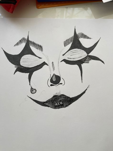 Depiction of a sad clown with a tear falling down her chin Halloween Drawings People, Pretty Clown Drawing, Scary Clown Drawings, Small Clown Drawing, Cute But Scary Drawings, Clown Face Drawing Easy, How To Draw A Clown, Scary Things To Draw For Beginners, Scary Drawing Ideas Creepy Easy