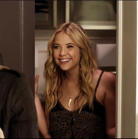 Marin Icon, Hanna Marin, Pretty Little Liars, A Woman, Blonde, Black