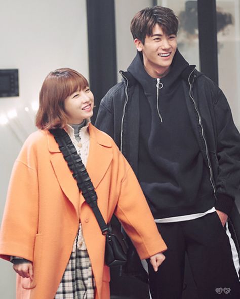 Hyungsik Bong Soon And Min Hyuk, Do Bong Soon Strong Woman, Strong Girl Bong Soon, Strong Women Do Bong Soon, Strong Woman Do Bong Soon Wallpaper, Super Power Girl, Park Hyungsik Strong Woman, Big Hoodie, Bong Bong