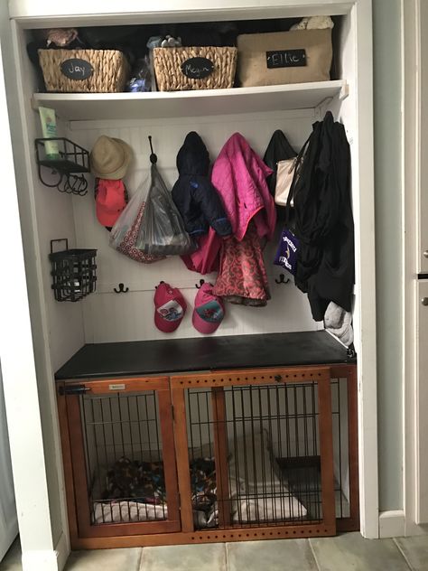 Dog kennel crate, laundry room, closet Puppy Closet, Dog Nook, Dog Closet, Dog Crate End Table, Dog Bedroom, Puppy Room, Diy Dog Crate, Dog Organization, Dog Spaces