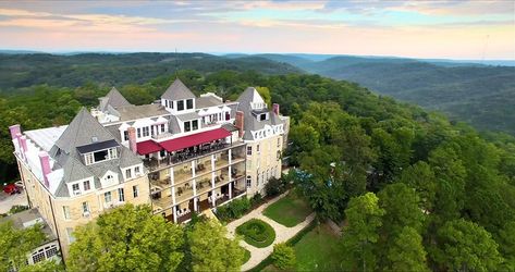 Crescent Hotel Eureka Springs, 1886 Crescent Hotel, The Stanley Hotel, Crescent Hotel, Eureka Springs Ar, Haunted Hotel, Eureka Springs, Ghost Tour, Formal Gardens