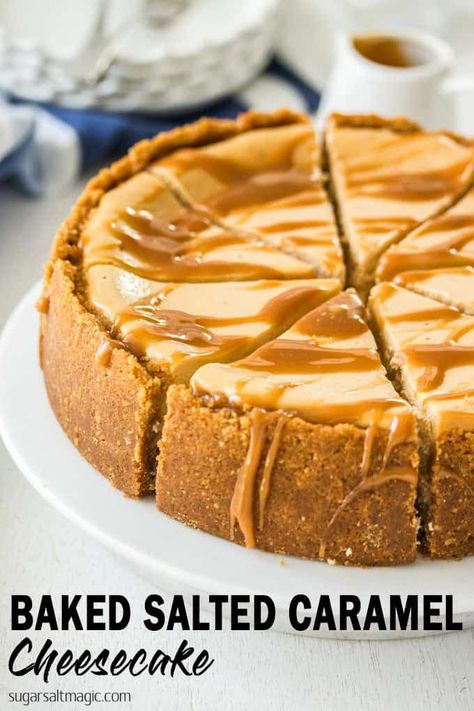 Simple Caramel Sauce, Caramel Cheesecake Recipes, Biscotti Cheesecake, Cheesecake Caramel, Baklava Cheesecake, Tiramisu Cheesecake, Baked Caramel, Salted Caramel Cheesecake, Baked Cheesecake