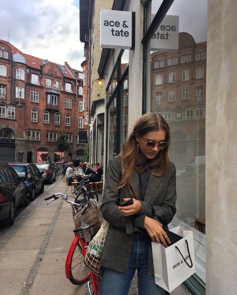 ♀ on Twitter: "Simple and comfy back to school outfit insp.… " Moosgaard Style, Cecilie Moosgaard, Blazer Street Style, Fall Blazer, Style Crush, Back To School Outfits, Daily Look, Amelie, Winter Wear