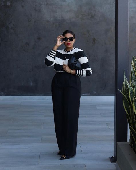 Dump Instagram, Fashion Work Outfit, Black Pants Outfit, Modest Summer Outfits, Formal Pants, Black Wide Leg Pants, Business Casual Outfits For Work, Sweat Dress, Dress Well