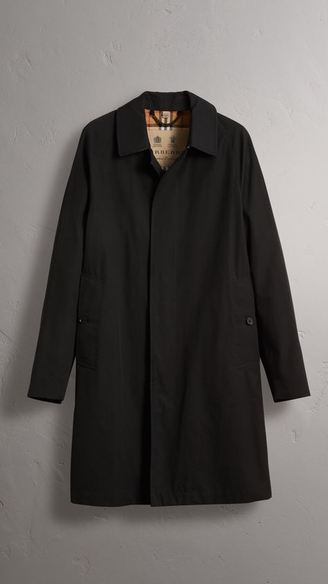 The Camden – Long Car Coat in Black - Men | Burberry Australia Trench Coat Outfit Men, Coat Outfit Men, Trench Coat Outfit, Burberry Trench Coat, Coat Outfit, Guy Stuff, Men Stylish Dress, Fragrances For Women, British Outfits