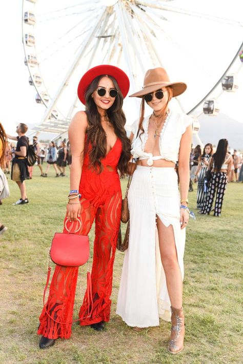 Coachella 2018 - Cosmopolitan.com Plus Size Coachella, Red Festival Outfit, Festival Outfit Plus Size, Look Da Festival, Moda Coachella, Best Coachella Outfits, Coachella 2018, Coachella Looks, Stile Boho Chic