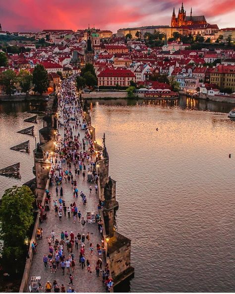 Travel Earth 🌍 on Instagram: “Sunset at Charles Bridge. Prague, Czech Republic. #aroundtheworldpix Photography by @ournextflight  #sunrise #beautiful #charlesbridge…” Prague Charles Bridge, Prague Photos, Berlin Palace, Charles Bridge, Best Sunset, Beautiful Places To Visit, European Travel, Best Vacations, Travel Insurance