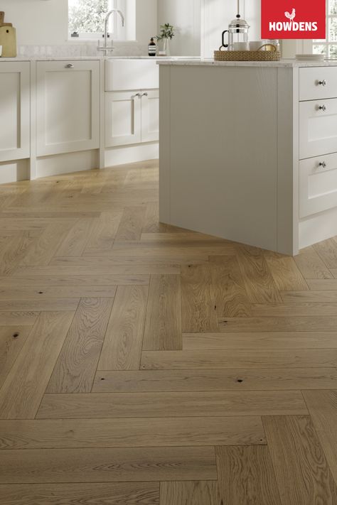 Parquetry Flooring Kitchen, Engineered Herringbone Floor, White Kitchen Parquet Floor, Fishbone Floor Kitchen, Natural Oak Herringbone Floor, Kitchen Ideas Herringbone Floor, White Kitchen Herringbone Floor, Herringbone Floors Kitchen, Wood Effect Tiles Kitchen