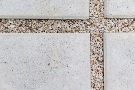 Types Of Patio Flooring, Types Of Concrete Patios, Large Patio Paver Ideas, Patio Surface Ideas, Patio Surfaces, Driveway Paving Stones, Gravel Patio Diy, Pebble Patio, Paving Stone Patio