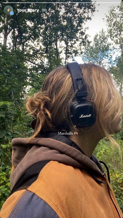 Headphone Outfit, Marshall Headphones, Marshall Major, Nature Activities, Summer Activities, Vr Goggle, Spring Outfit, Photo Inspiration, Fall Outfits