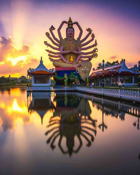 Explore Koh Samui's serene temples, rich cultural tapestry. Capture breathtaking panoramic views, intricate architecture and peaceful moments of reflection. #KohSamuiTemples #CulturalJourney #SereneSights #ThaiArchitecture #ExploreThailand #DiscoverThailand #BucketListThailand Temples In Thailand, Kho Samui, Thailand Koh Samui, Ko Samui Thailand, Intricate Architecture, Thailand Trip, Ko Samui, Peaceful Moments, Travel Picture Ideas