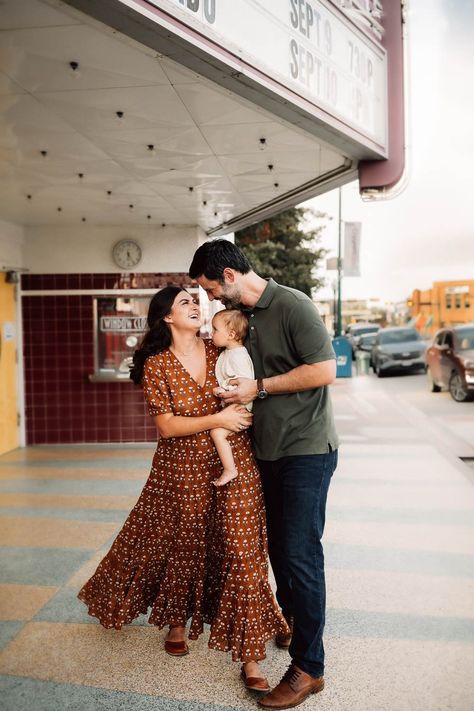 DFW Family Photographer Downtown Grapevine and Rockledge Park Session | MORGAN ELLIS | DFW Photographer | Photography for Couples & Families Urban Family Photo Shoot, Downtown Family Session, Family Photoshoot Downtown, Family Downtown Photoshoot, Downtown Photoshoot Family, Downtown Family Photos, Downtown Family Photoshoot, Family Photos Downtown, City Family Photos