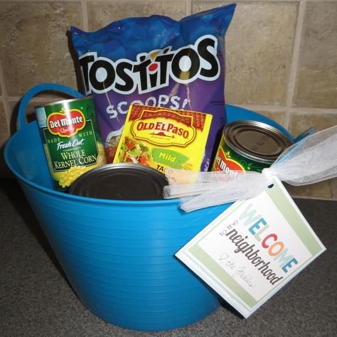 Taco Soup In A Bag Gift, Soup Gift Basket Ideas, Soup Gift Basket, Can Chicken Tortilla Soup, Soup Gifts, Can Chicken, Room Mom, Chicken Tortilla Soup, Chicken Tortilla