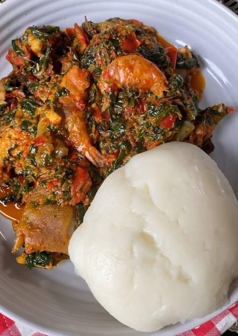 Efo riro deliciouse mouth watering meal Efo Riro Nigerian Food, Yoruba Food, Hand Drip In Hospital Snap, Drip In Hospital, Efo Riro, Nigerian Dishes, Nigeria Food, African Recipes Nigerian Food, Nigerian Recipes